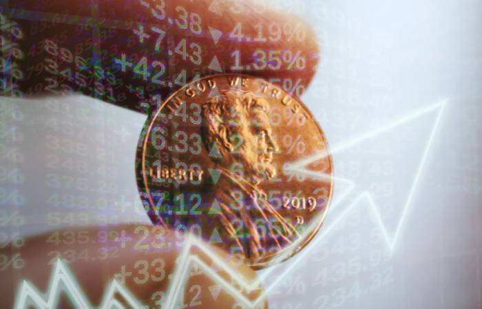 Why do many people tend to cut meat at the bottom?